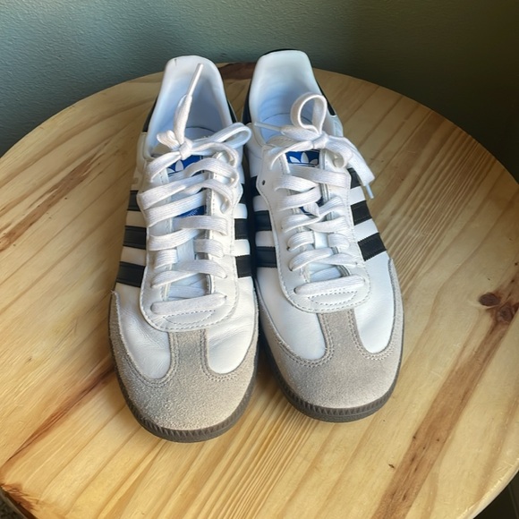 Sambas - Picture 2 of 6